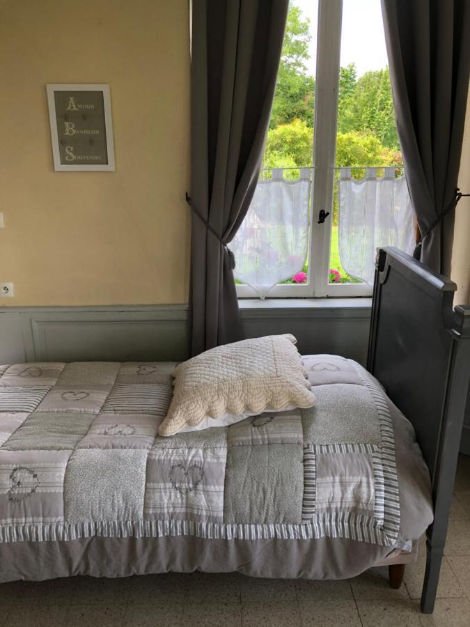 Chambre D'Hotes Romance Saint-Jean-les-Deux-Jumeaux Esterno foto
